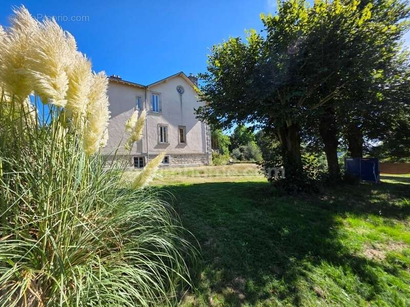 Maison à SAINT-AMAND-JARTOUDEIX