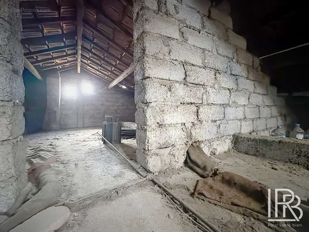 Appartement à MARSEILLE-11E