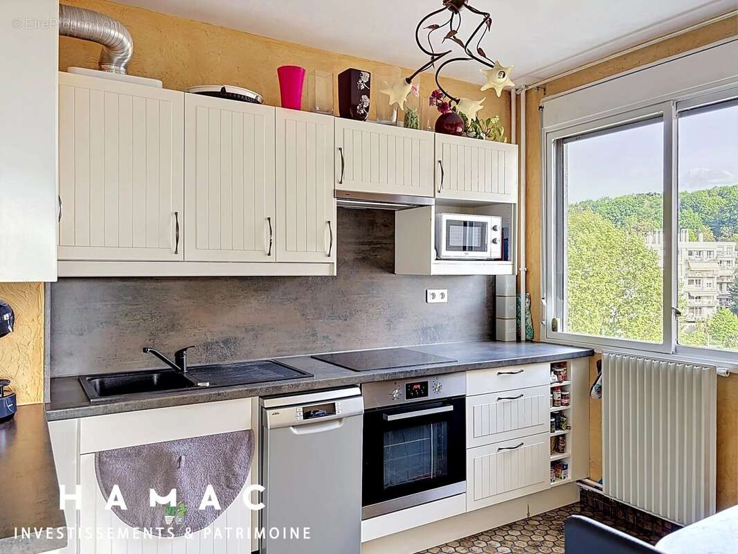 Appartement à TASSIN-LA-DEMI-LUNE