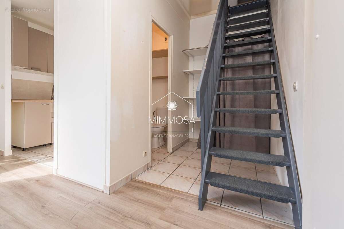Appartement à LES PAVILLONS-SOUS-BOIS