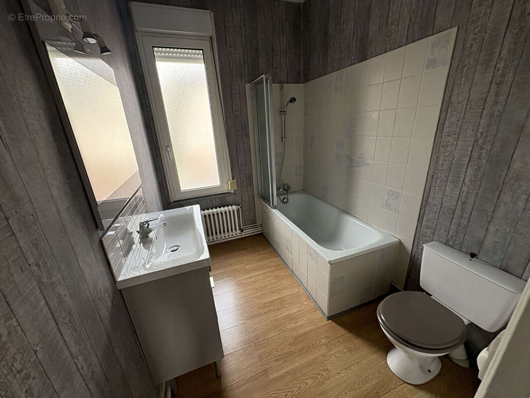 Maison à SAINT-QUENTIN