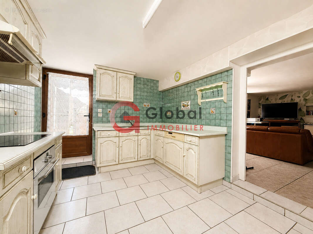 Ensemble immobilier 3 logements à Frontenay-Rohan-Rohan - photo 3