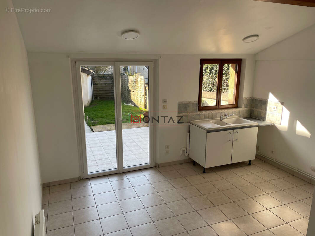 Maison à SABLONNIERES