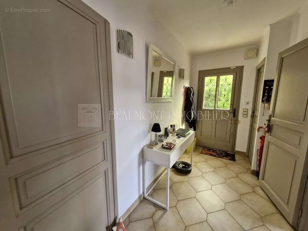 Maison à LEVENS