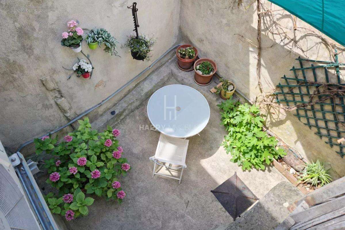 Maison à MOLLEGES