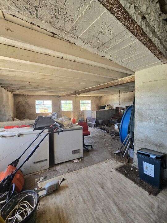 Grande propriété avec dépendances, terrain, garage proche de - photo 20