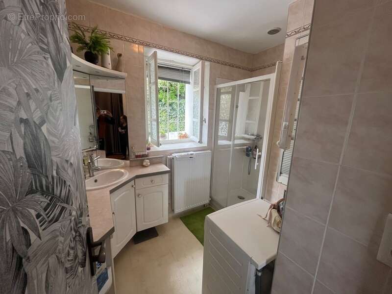 Maison à DECAZEVILLE