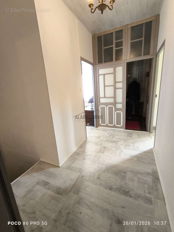Maison à COUSTOUGE