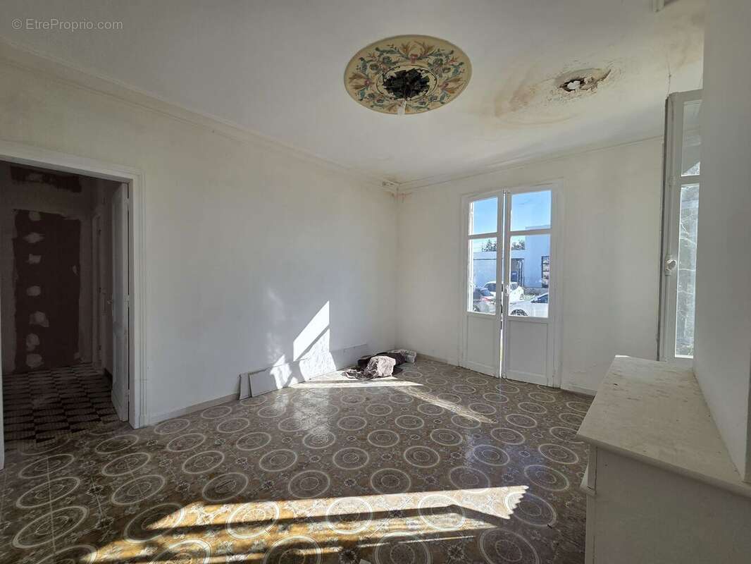 Maison à LES BILLAUX