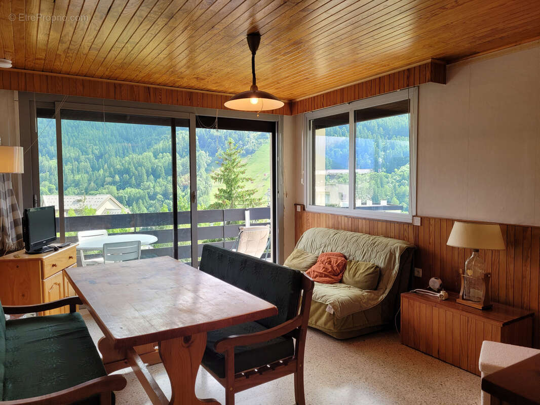 Appartement à SAINT-CHAFFREY