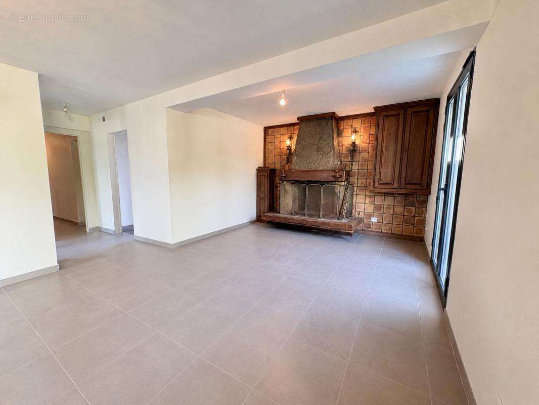 Maison à CASTETS-EN-DORTHE