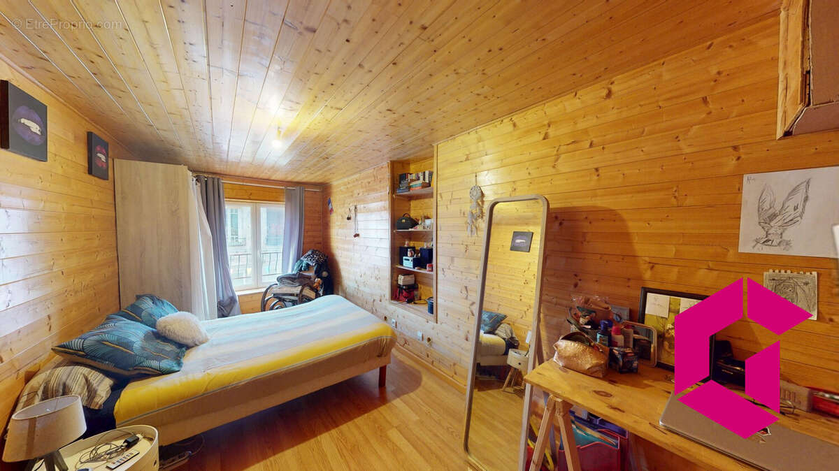 Maison à LA SEAUVE-SUR-SEMENE