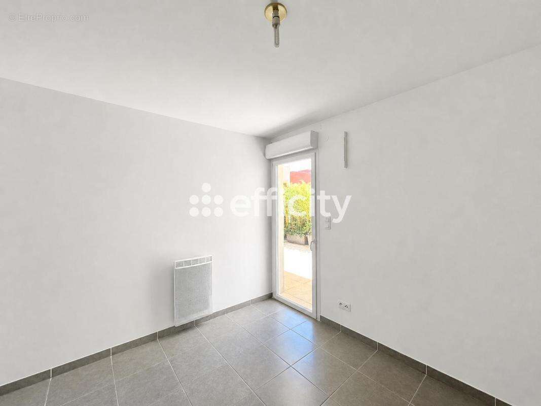 Appartement à JUVIGNAC