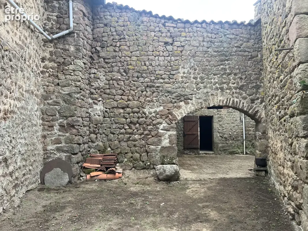 Ferme en pierre entièrement à rénover - photo 25