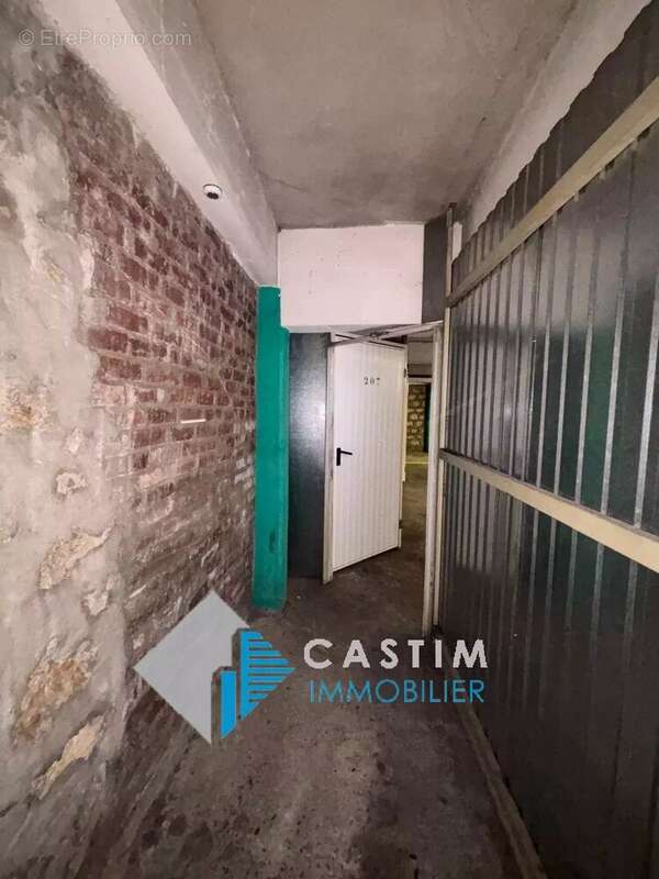 Parking à PARIS-14E