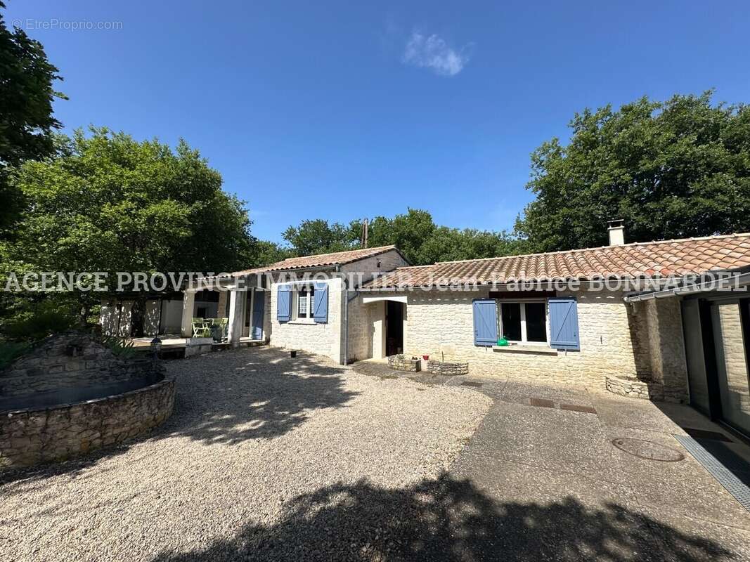 Maison 166 m² à Chantemerle-Les-Grignan  - photo 20