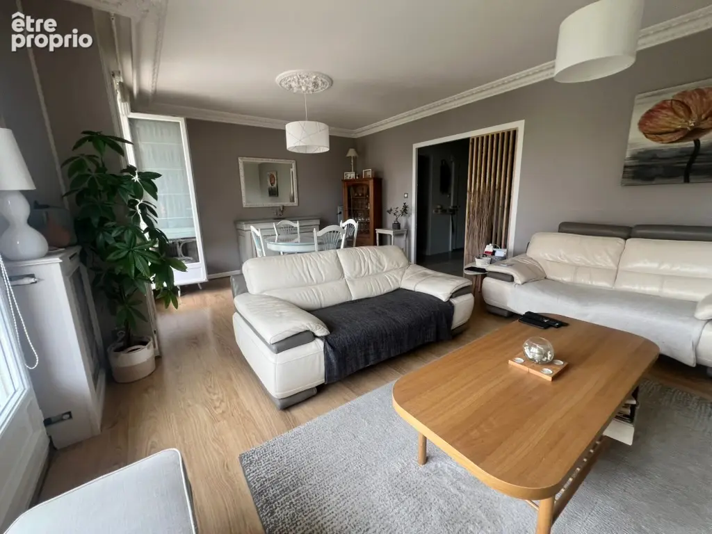 Appartement à VENISSIEUX