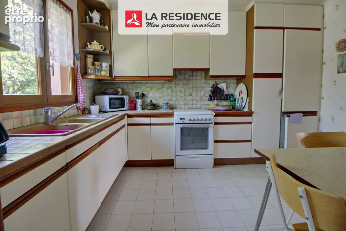 Maison 6 pièces 140 m² à vendre à Les Clayes-Sous-Bois (78340) - photo 4