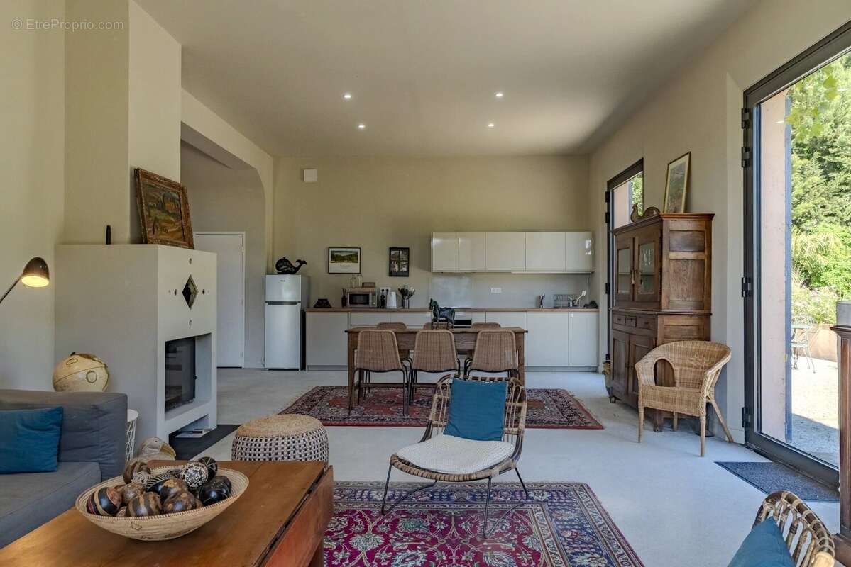 Maison à ROQUEFORT-LA-BEDOULE