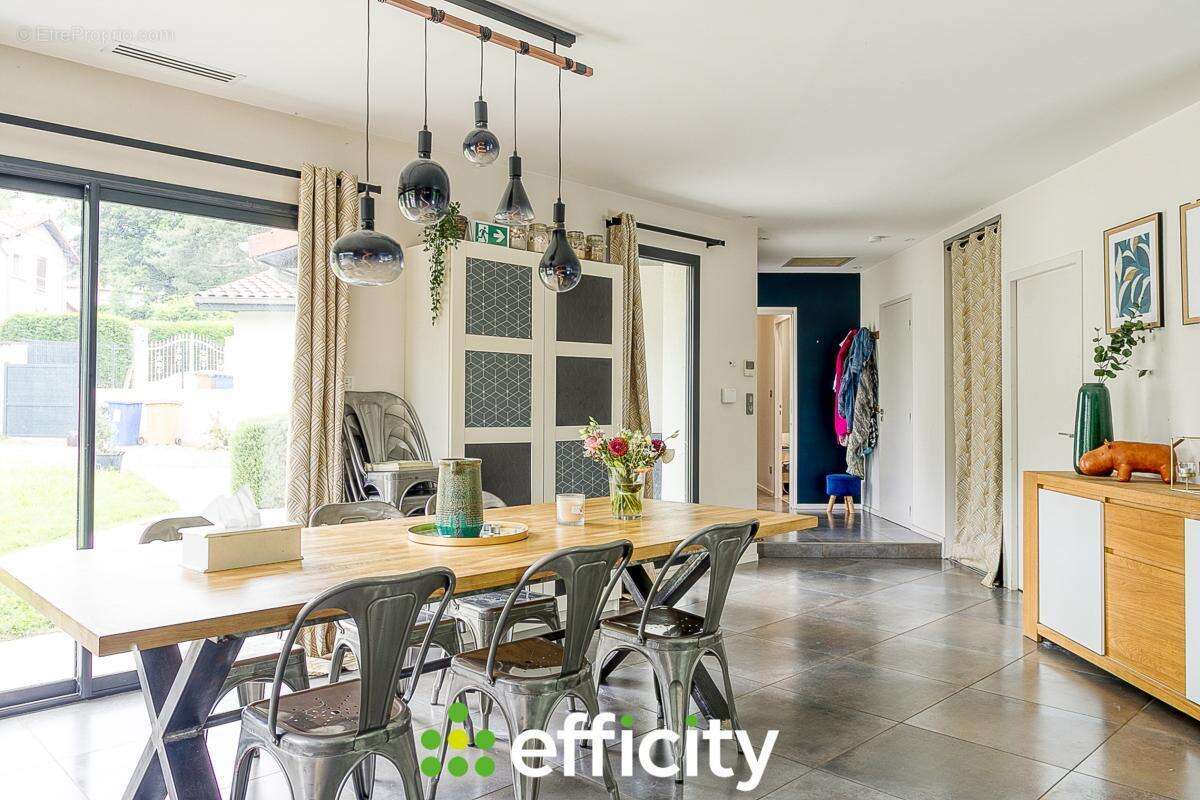 Maison à CIVRIEUX-D'AZERGUES