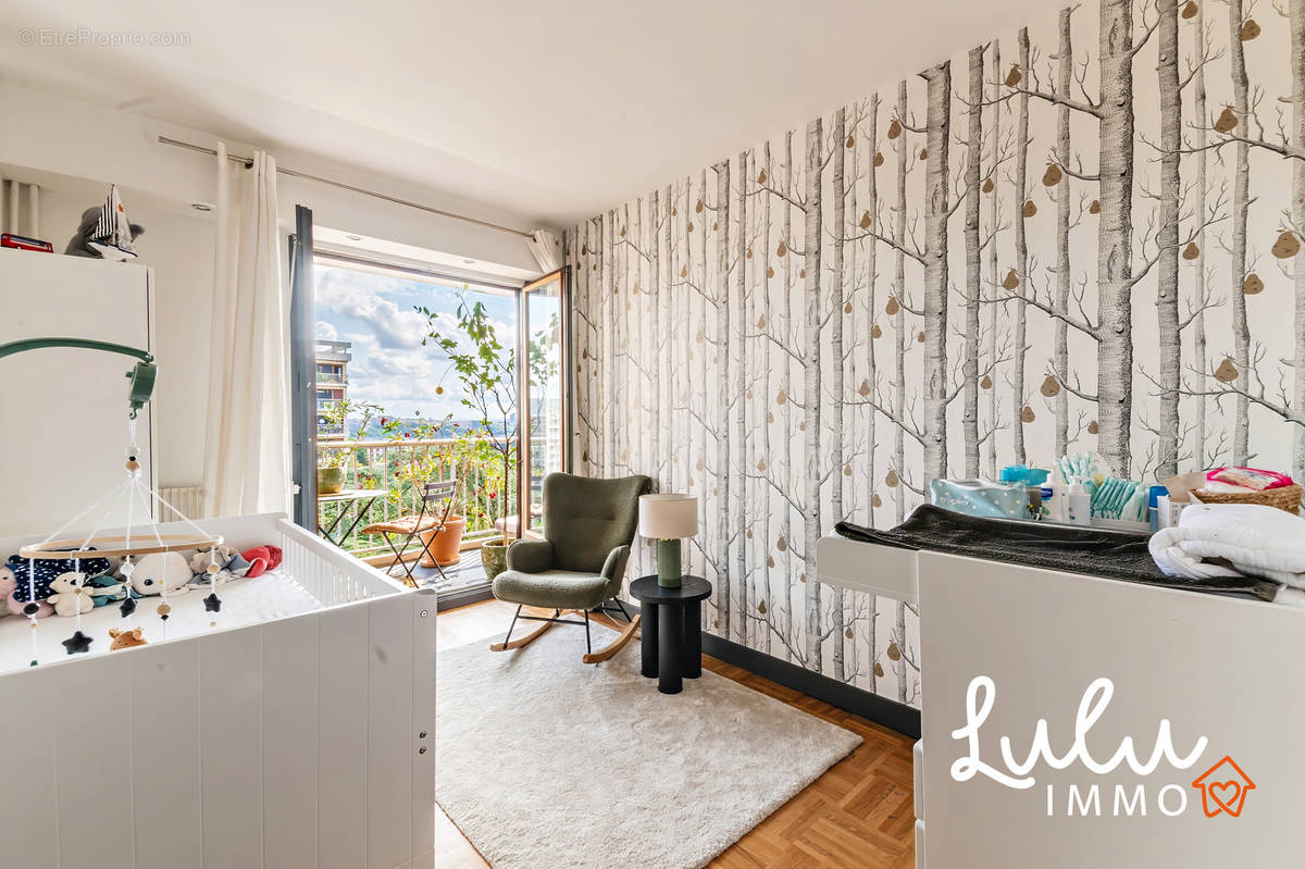 Ecully - T3 de 83,73m2 avec terrasse, piscine et tennis. - photo 7