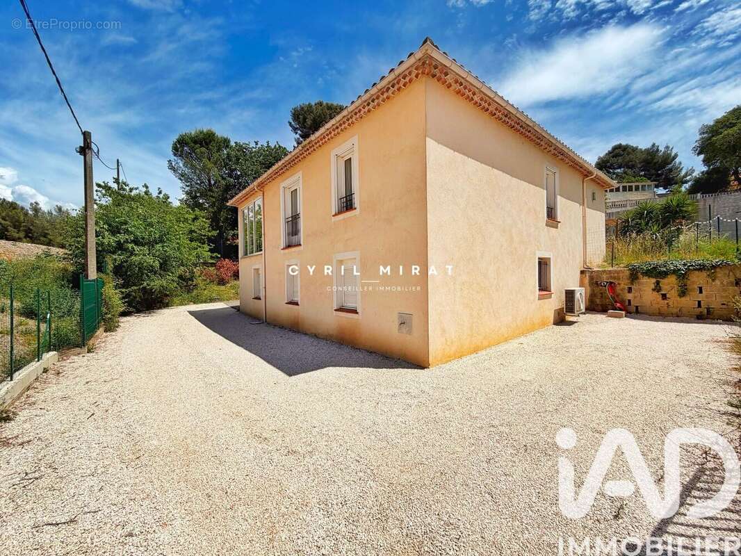 Maison 145 m² à La Seyne-Sur-Mer  - photo 2