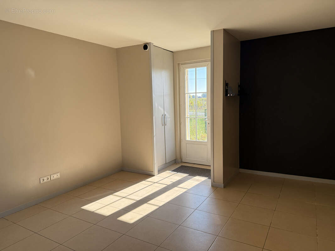 Maison à SAINT-SULPICE-DE-FALEYRENS