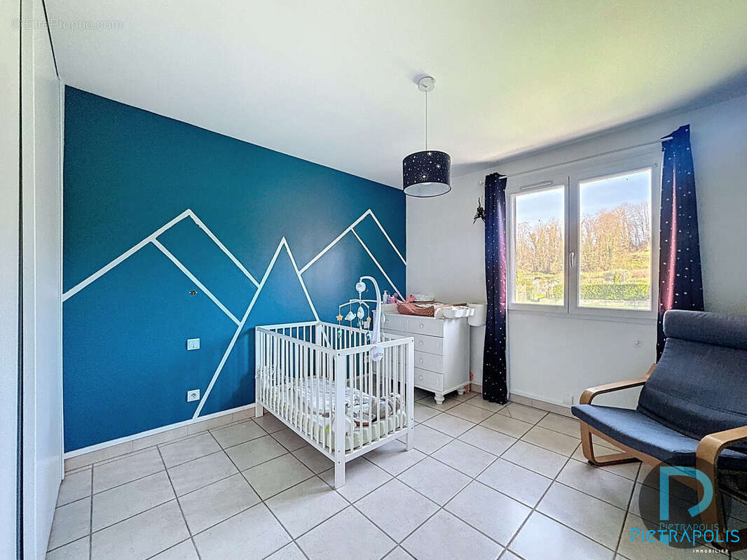 Maison à GENOUILLEUX