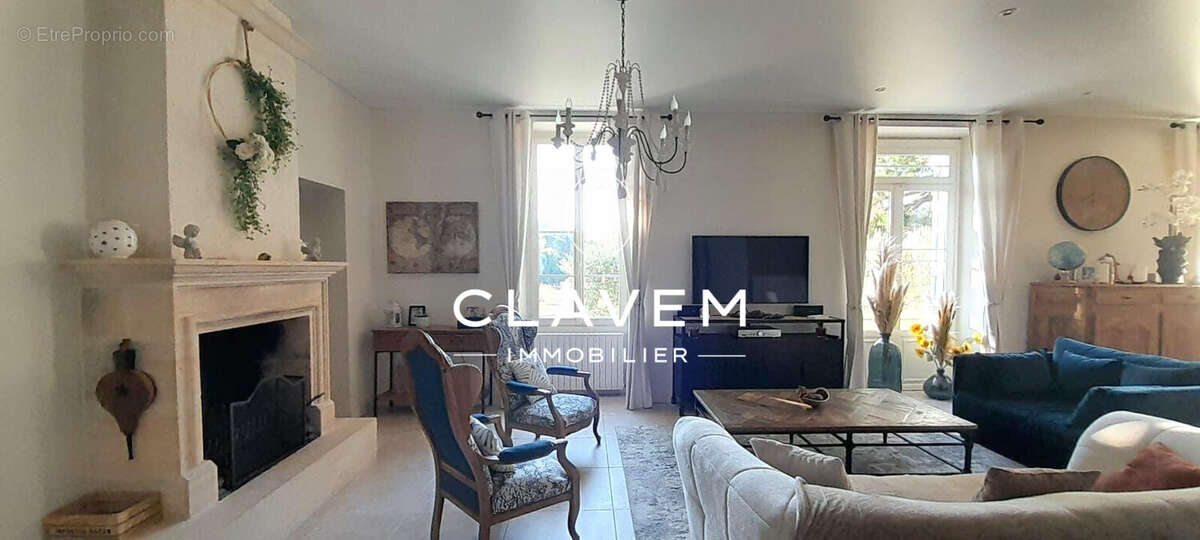 251 m² à Bergerac  - photo 5