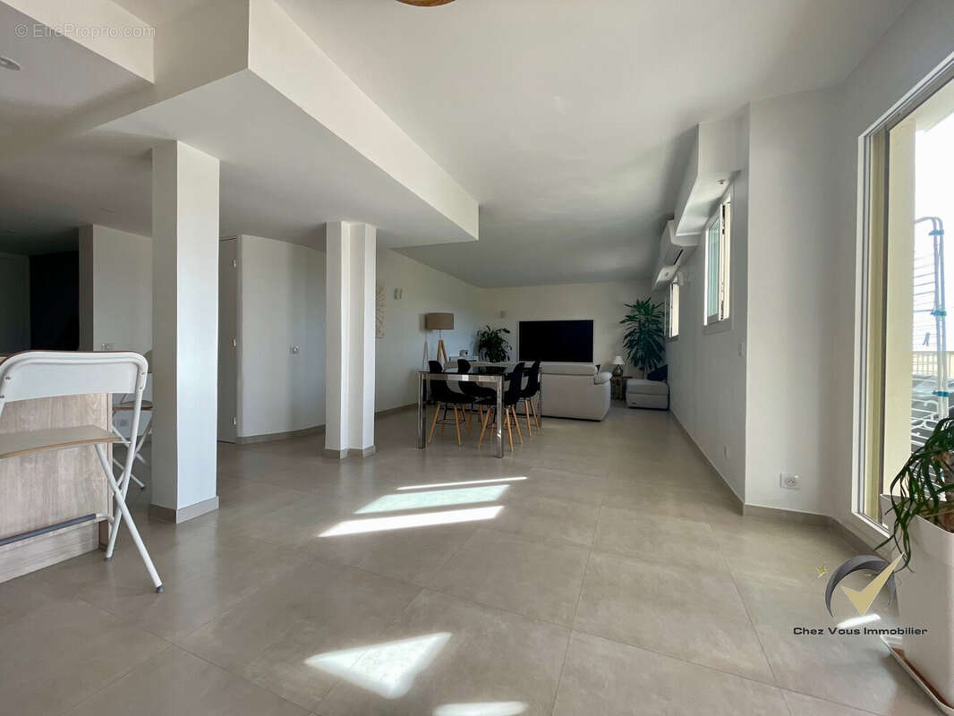 Appartement à LE CANNET