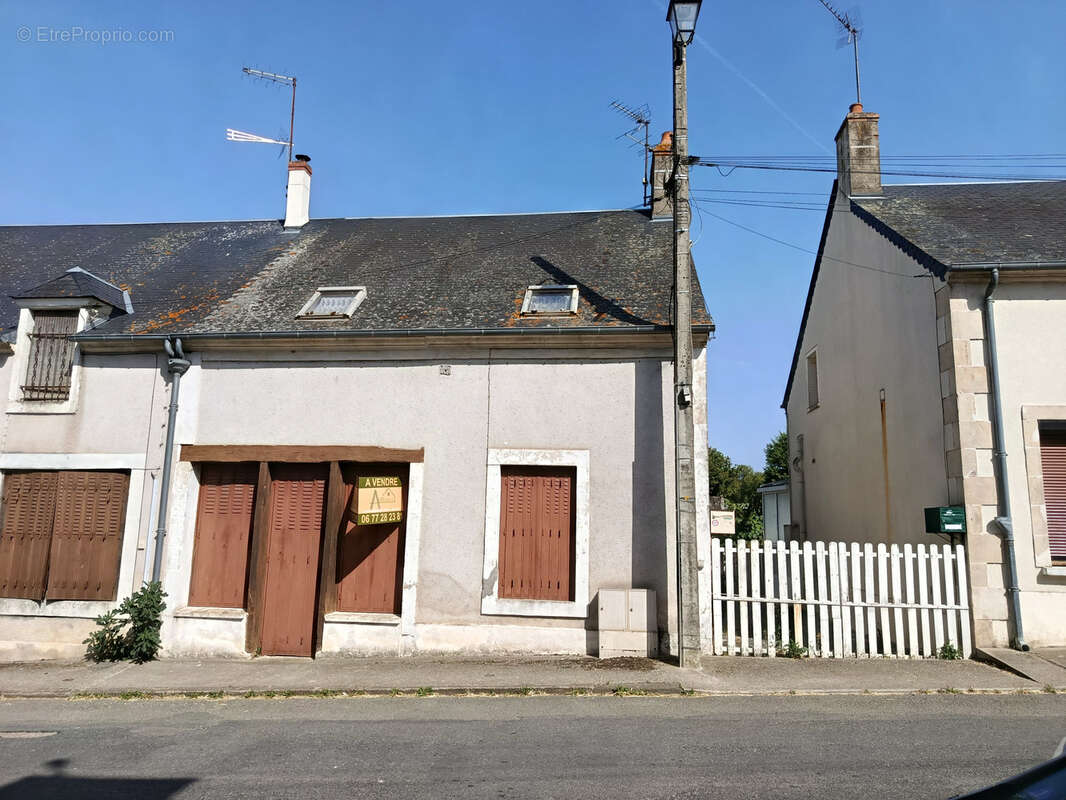 Maison à BENGY-SUR-CRAON