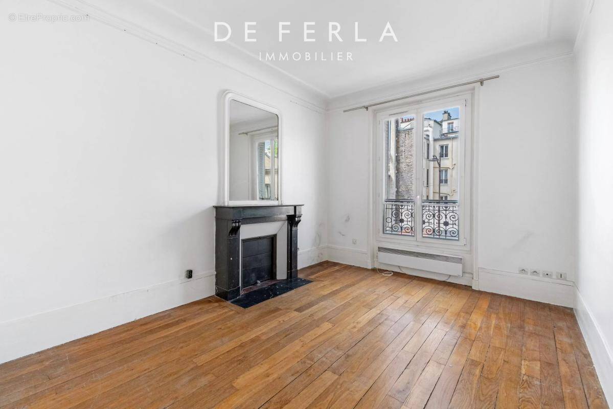 Appartement à PARIS-14E