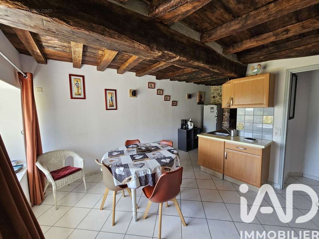Photo 8 - Maison à MARTIGNY-LE-COMTE