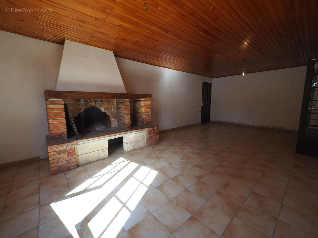 Maison à SAINT-BARTHELEMY-D'AGENAIS