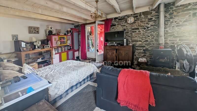 Maison à SAVIGNAC-LEDRIER