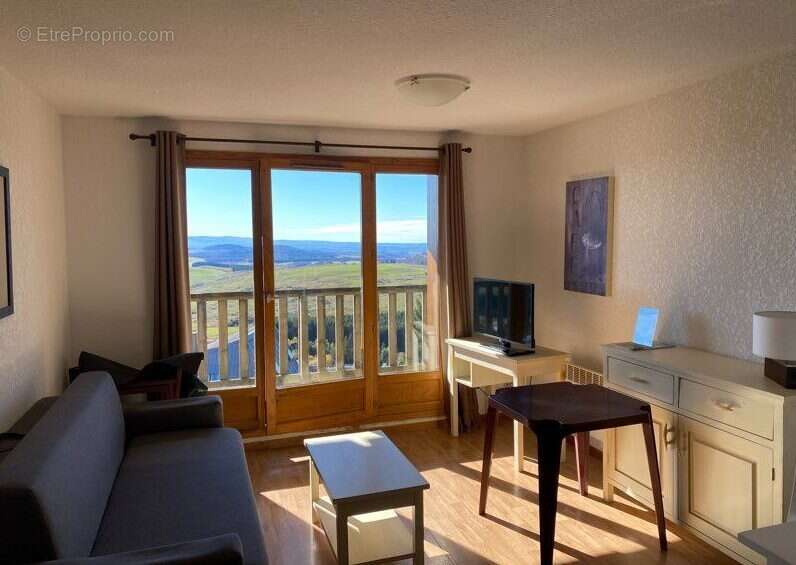 Appartement à BESSE-ET-SAINT-ANASTAISE