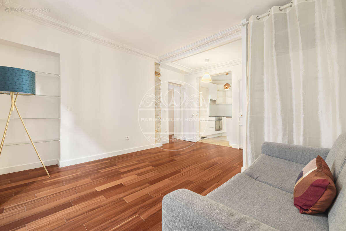Appartement à PARIS-2E