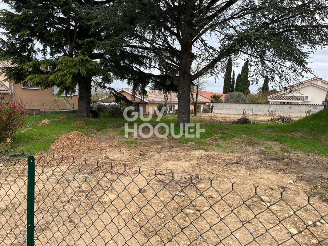 Terrain à CHASSE-SUR-RHONE