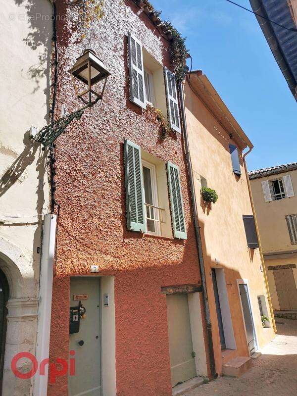 Maison à LE CASTELLET