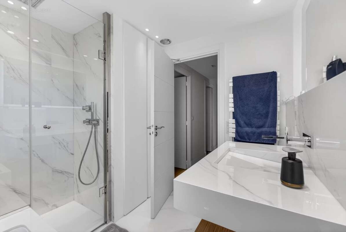 Appartement à LE CANNET