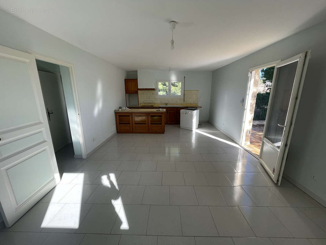 Maison à VILLEVEYRAC