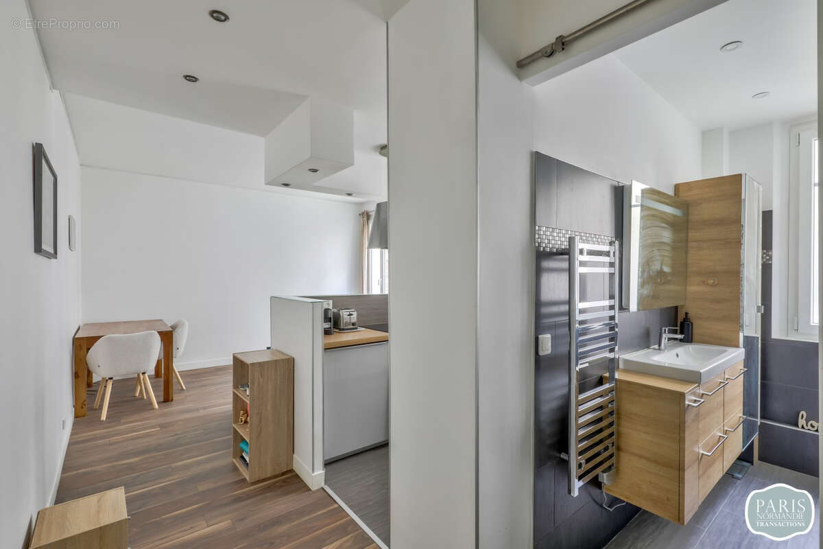 Appartement à LEVALLOIS-PERRET