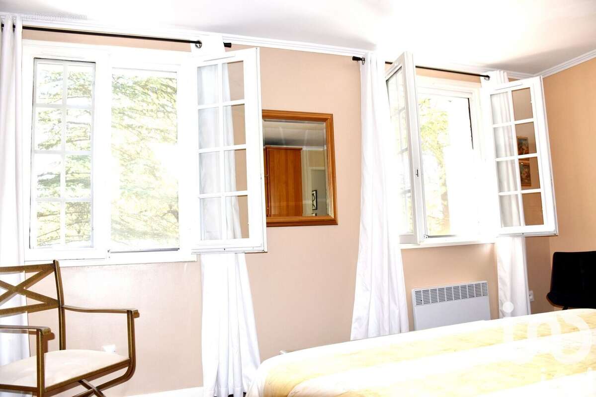 Photo 7 - Maison à SAINT-MAXIMIN-LA-SAINTE-BAUME