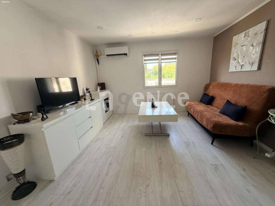Appartement à CLAYE-SOUILLY