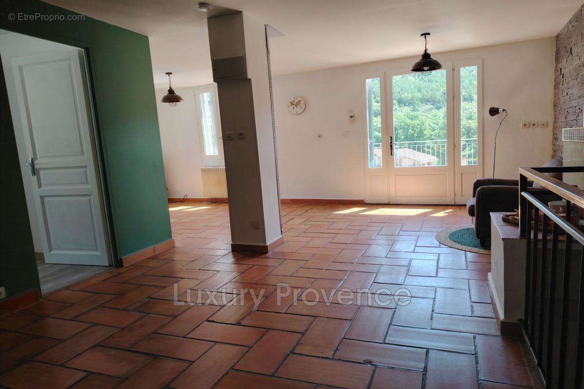 Maison à SAINT-JEANNET