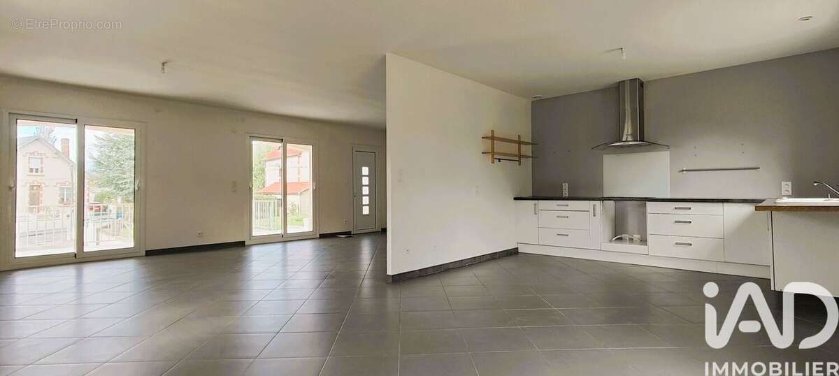 Photo 3 - Maison à VIERZON