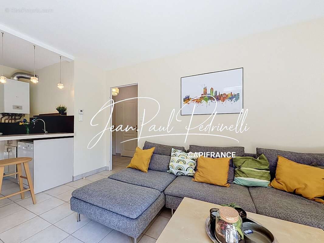 Tassin-la-Demi-Lune - Appartement 2 pièces de 48 m² avec balcon, parking privatif et cave - résidence sécurisée récente - photo 21
