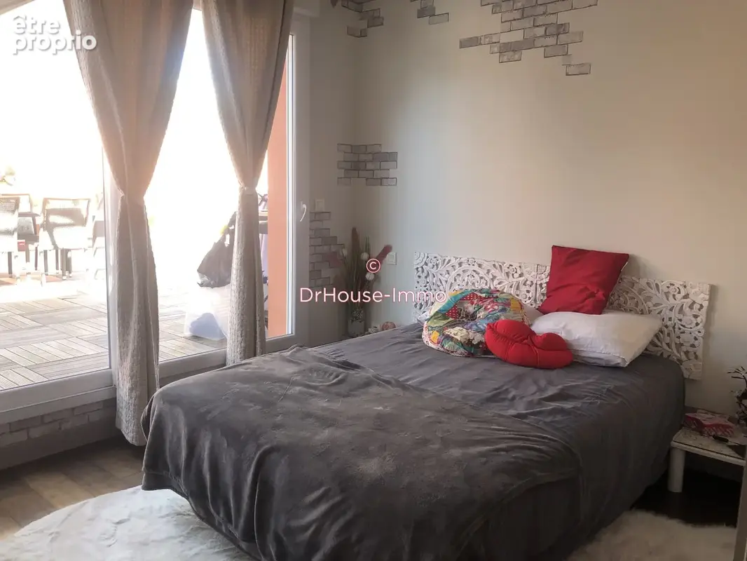 Appartement 4 pièces 97 m² à vendre à Le Puy-En-Velay (43000) - photo 7