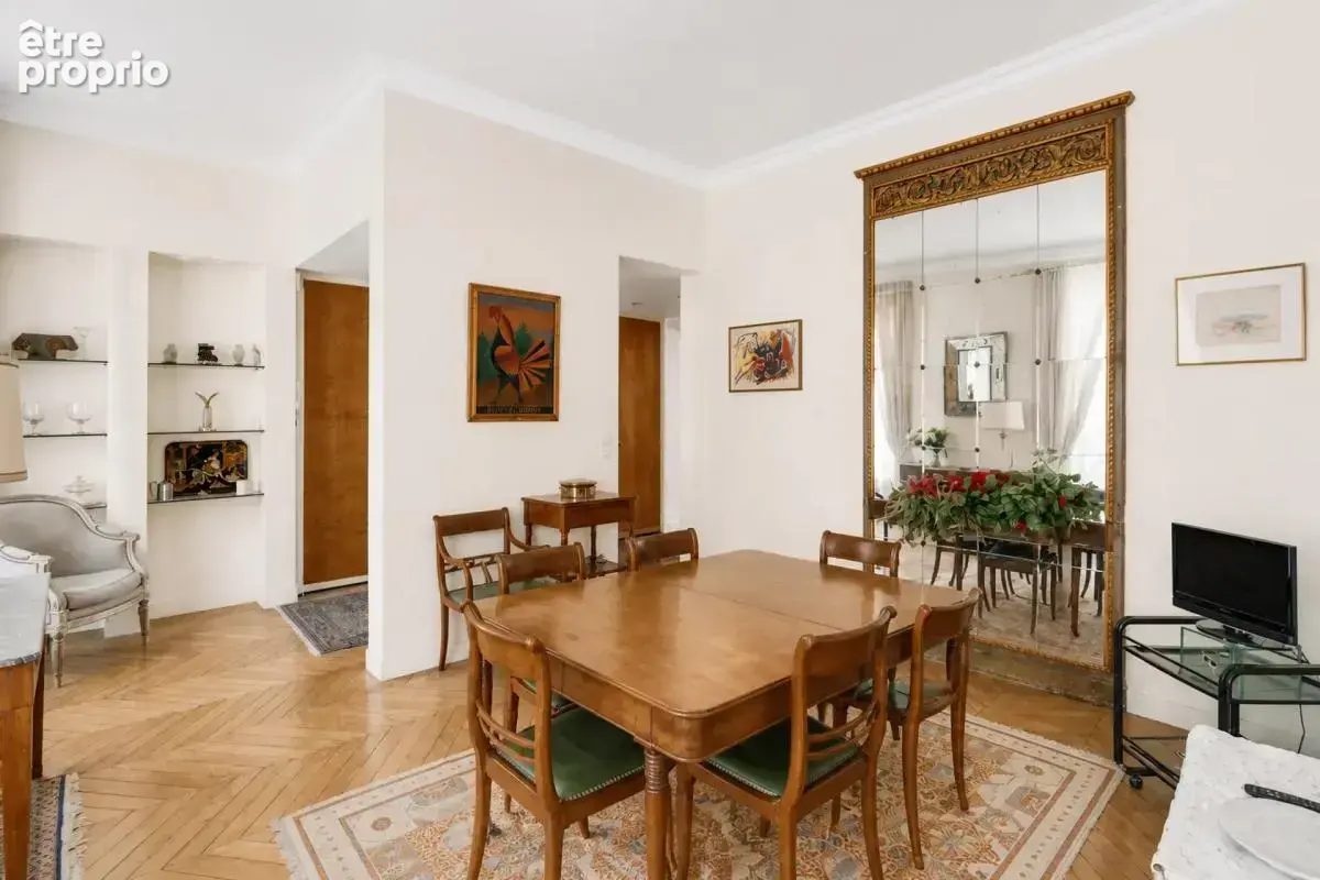 Appartement de 5 pièces de 119 m² situé à Paris - photo 6