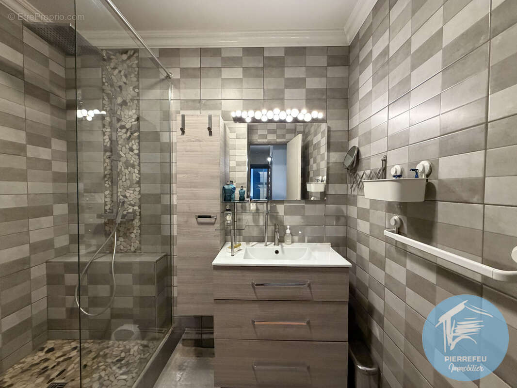 Appartement à LYON-9E